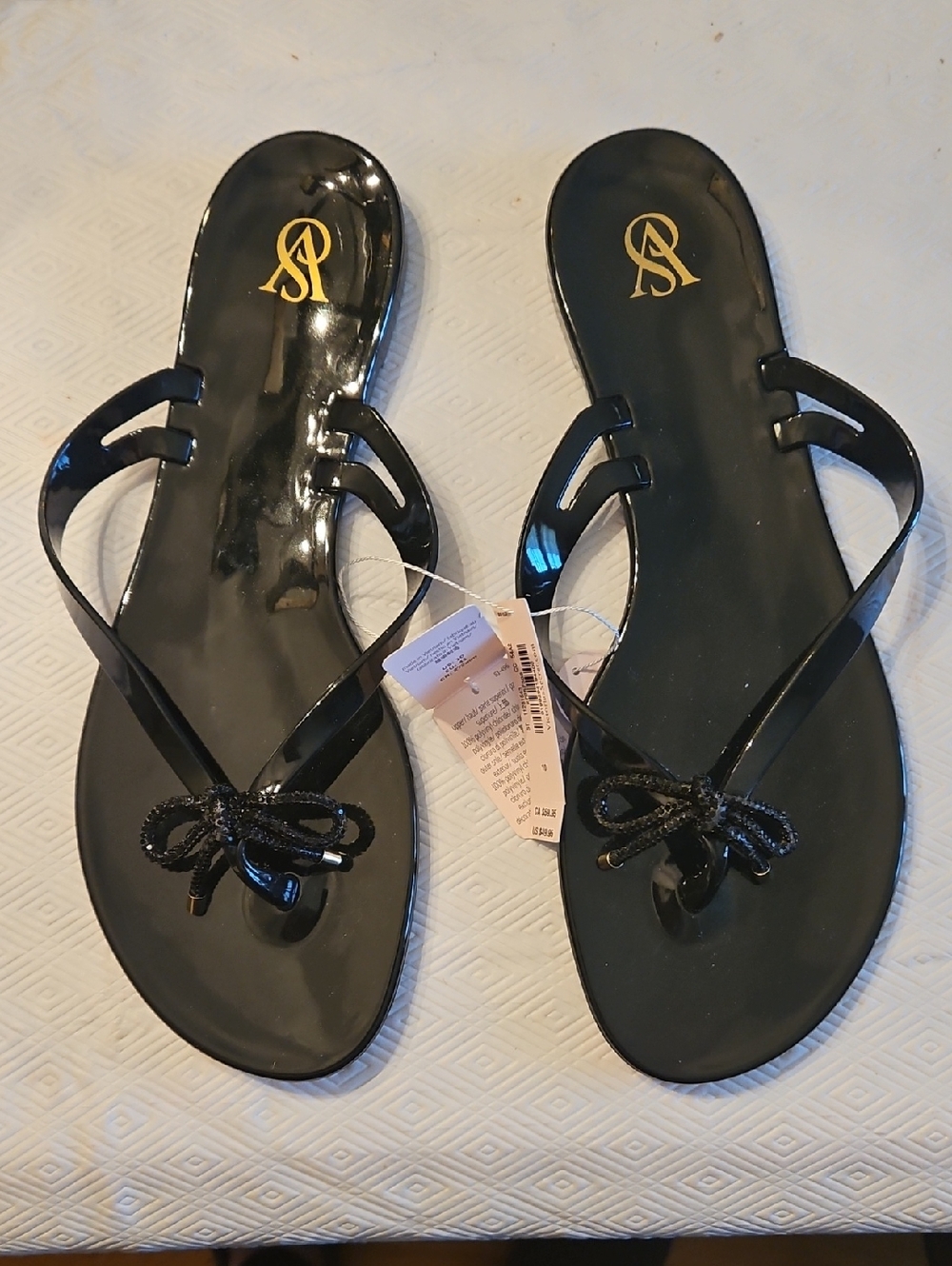 Victoria's Secret Black Patent Bow Thong Sandals